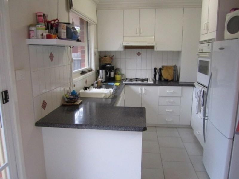 2/5 Bowen Street, Hughesdale VIC 3166