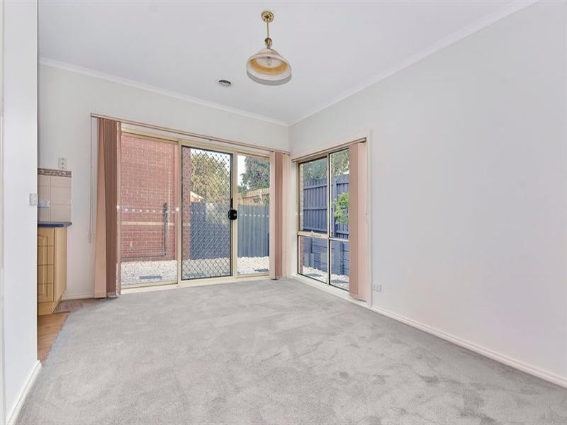 10/16 Grant Street, Oakleigh VIC 3166