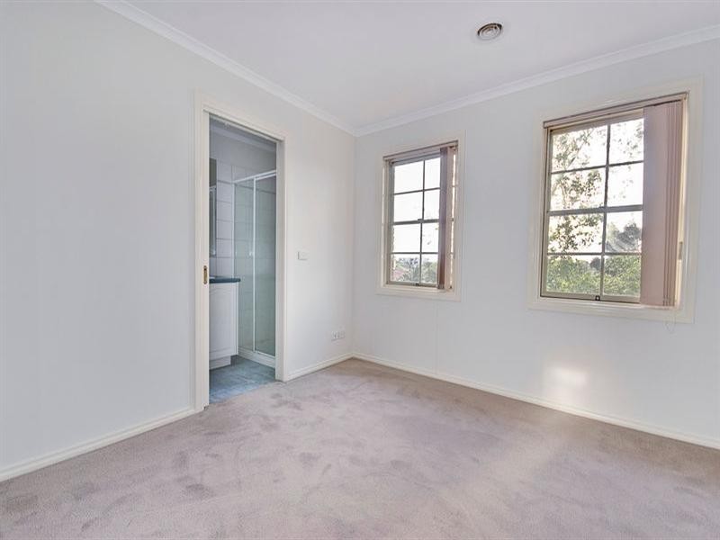 10/16 Grant Street, Oakleigh VIC 3166