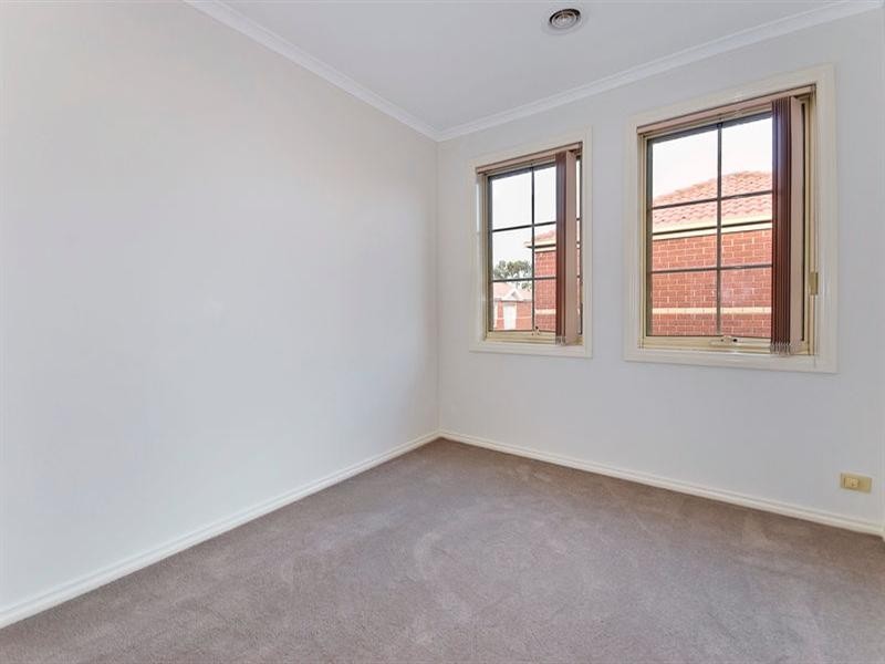 10/16 Grant Street, Oakleigh VIC 3166