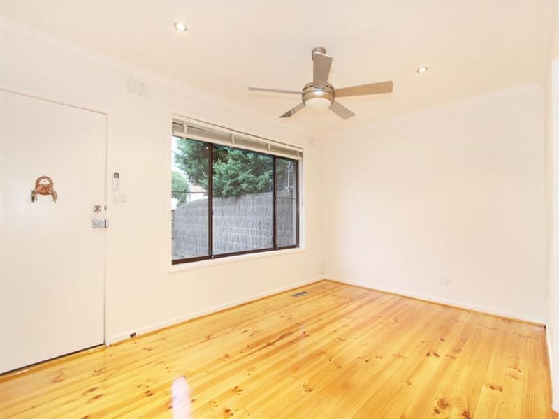 2/150 Kangaroo Road, Hughesdale VIC 3166