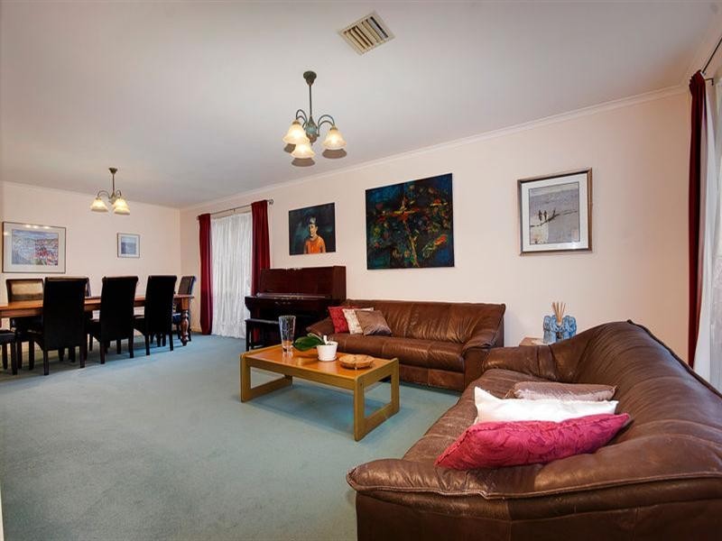 10 Dorothea Mackellar Avenue, Oakleigh East VIC 3166