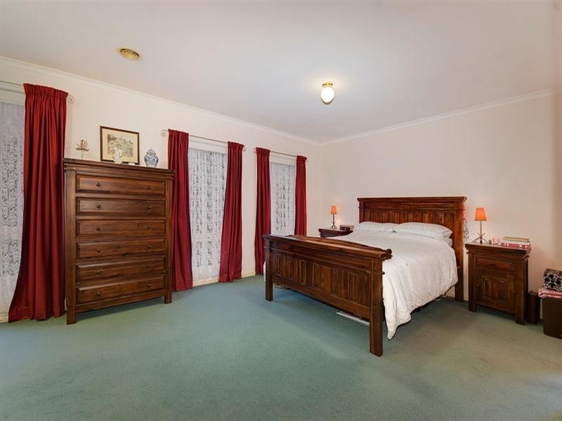 10 Dorothea Mackellar Avenue, Oakleigh East VIC 3166