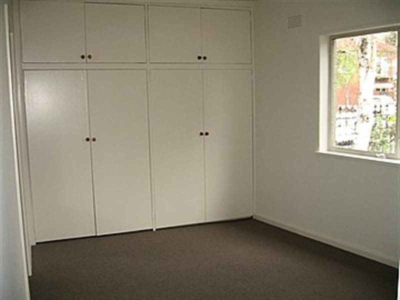 4/143 Canterbury Road, Middle Park VIC 3206