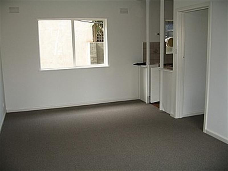 4/143 Canterbury Road, Middle Park VIC 3206