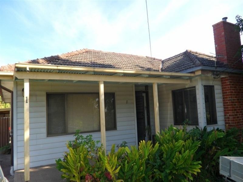 1 Highfield Road, Chadstone VIC 3148