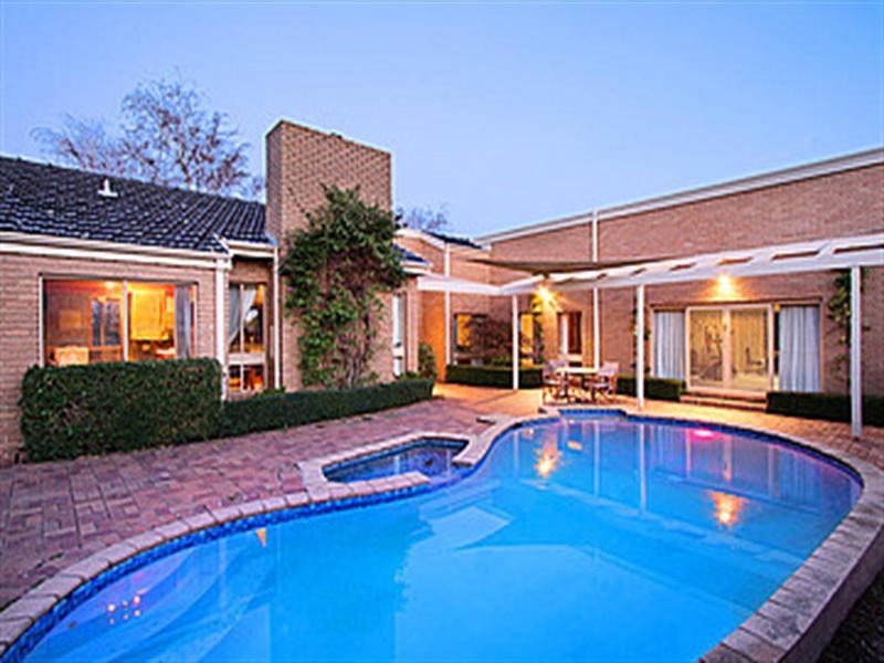 4 Grange Street, Oakleigh South VIC 3167