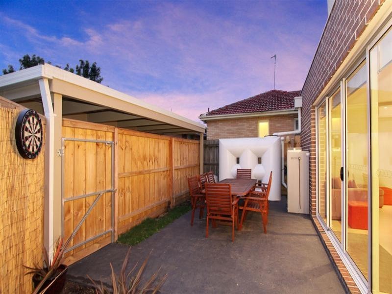 1/23 Tennyson Avenue, Clayton South VIC 3169