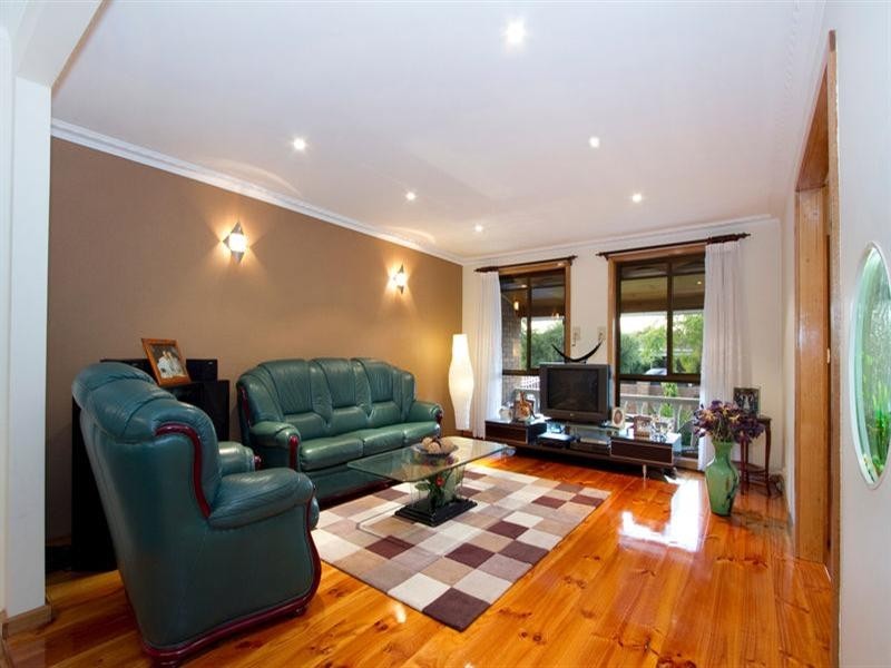 4 Tatiara Avenue, Clarinda VIC 3169