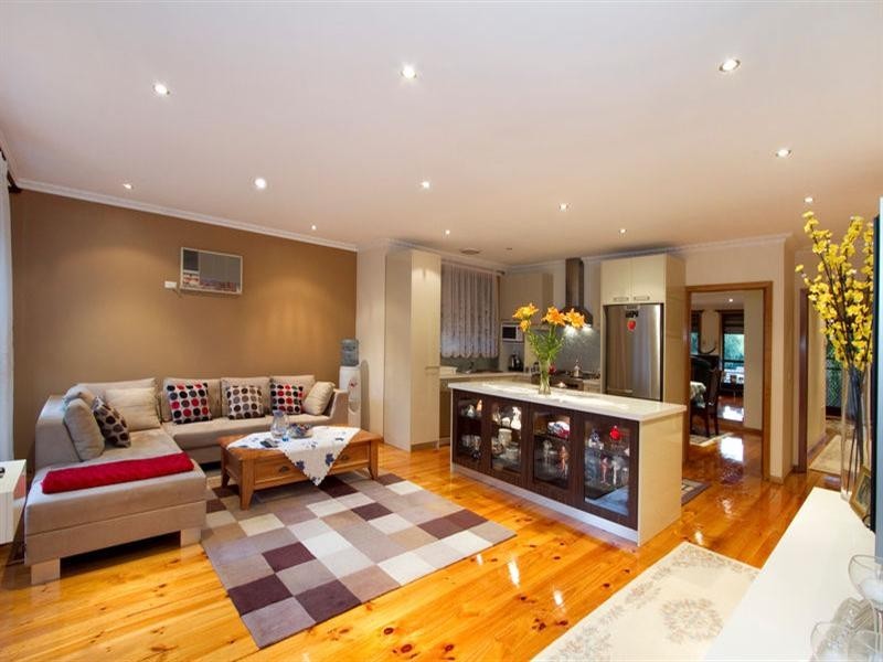 4 Tatiara Avenue, Clarinda VIC 3169