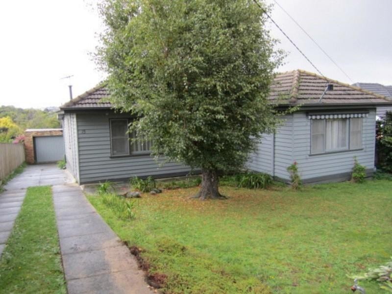 15 Lewis Grove, Mount Waverley VIC 3149