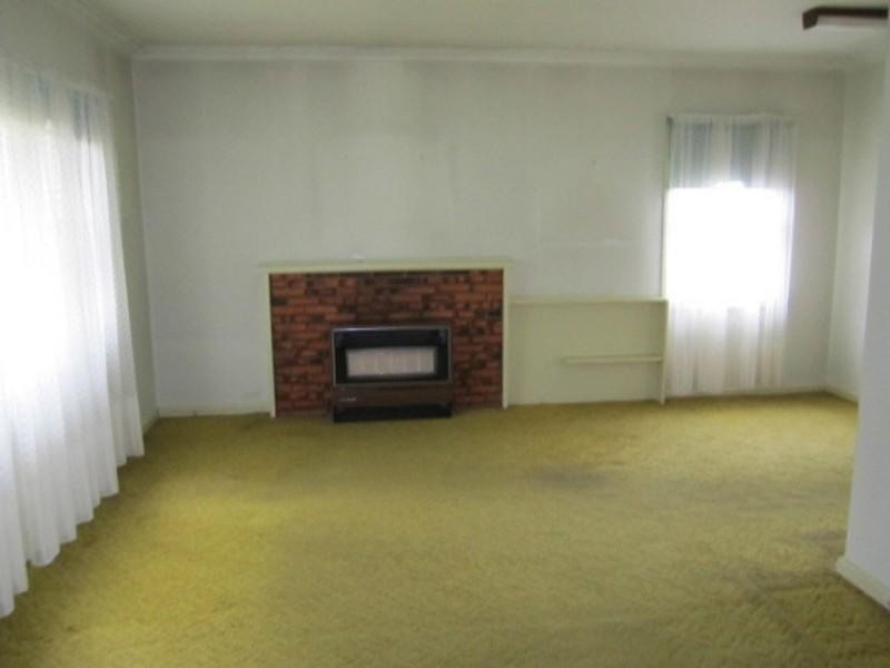 15 Lewis Grove, Mount Waverley VIC 3149