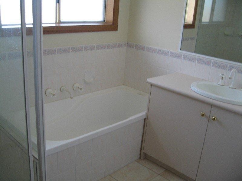 3/14 Garnett Street, Oakleigh East VIC 3166