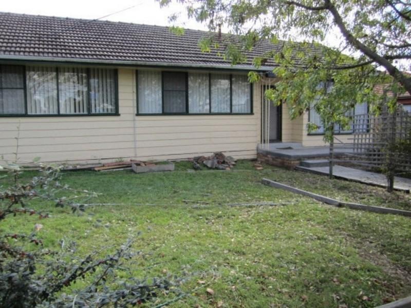 3 Iona Street, Clayton VIC 3168