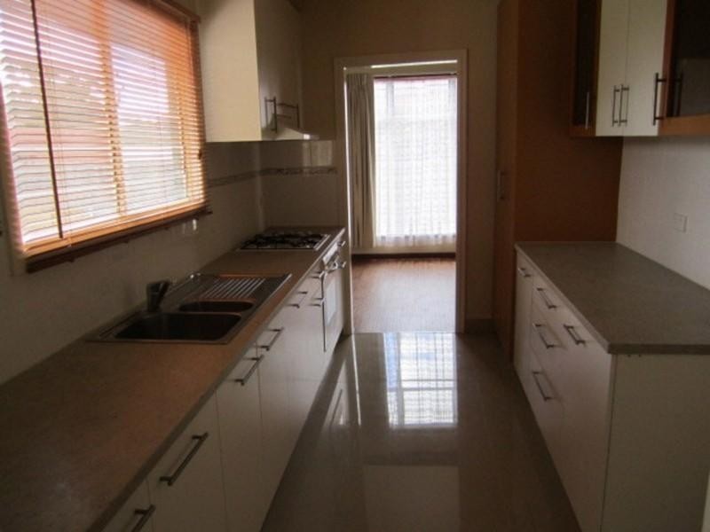 3 Iona Street, Clayton VIC 3168