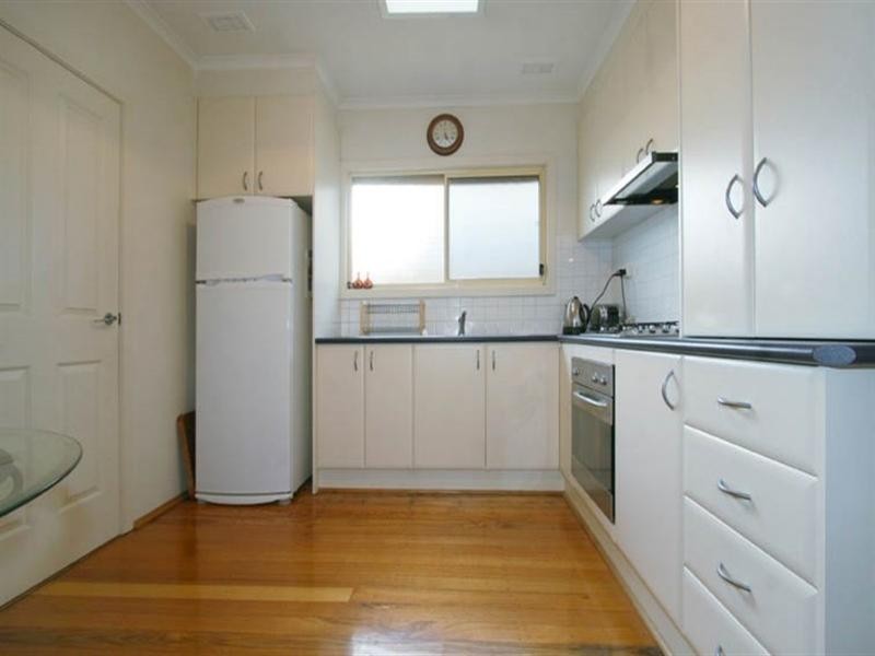 11 Margot Street, Chadstone VIC 3148