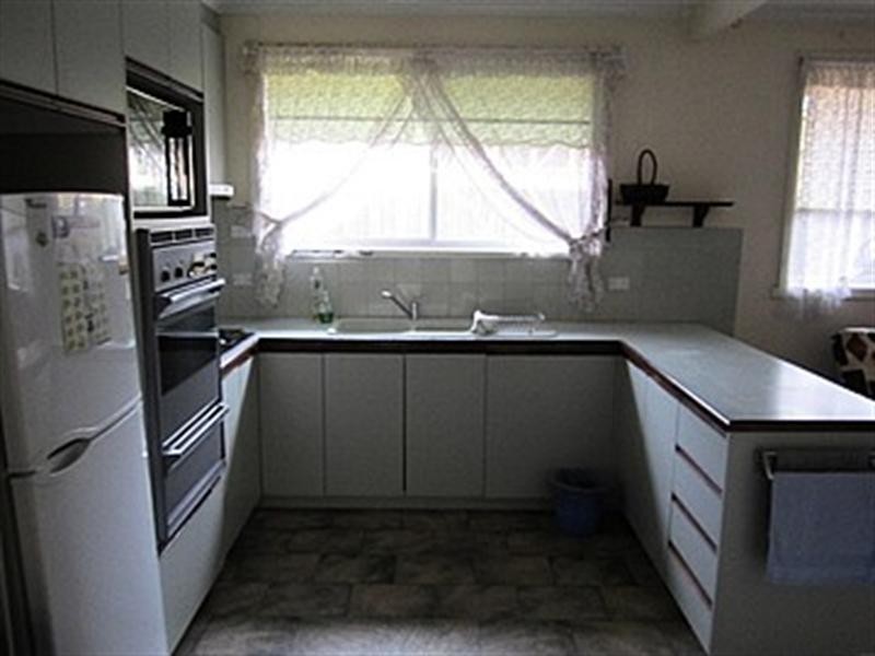 2 Karla Court, Notting Hill VIC 3168