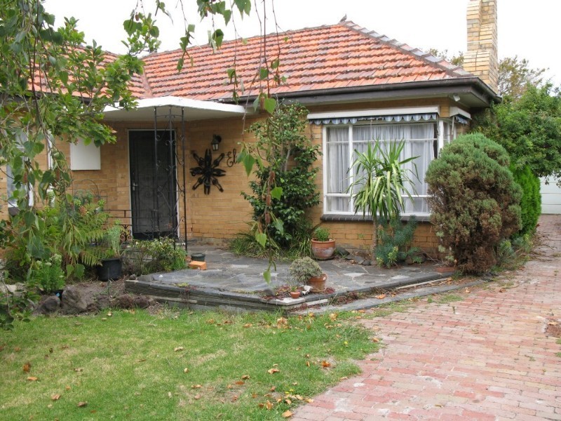 11 Thana Street, Bentleigh East VIC 3165