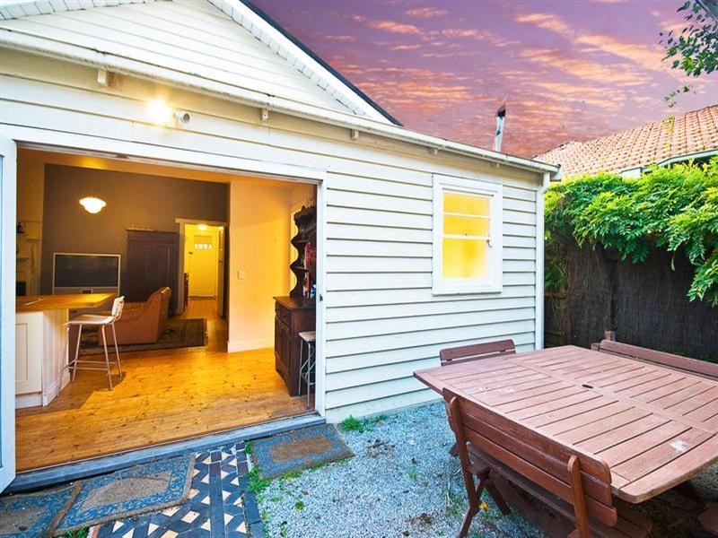 42 Canterbury Street, Hughesdale VIC 3166