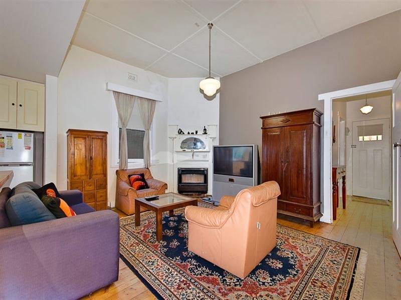 42 Canterbury Street, Hughesdale VIC 3166