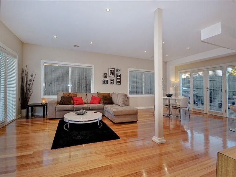 2/1382 North Road, Oakleigh South VIC 3167