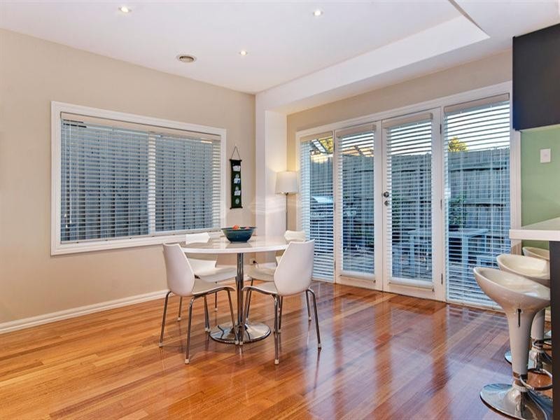 2/1382 North Road, Oakleigh South VIC 3167