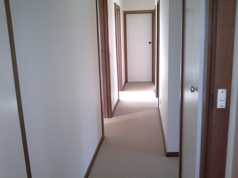 2/20 Scotsburn Avenue, Oakleigh South VIC 3167