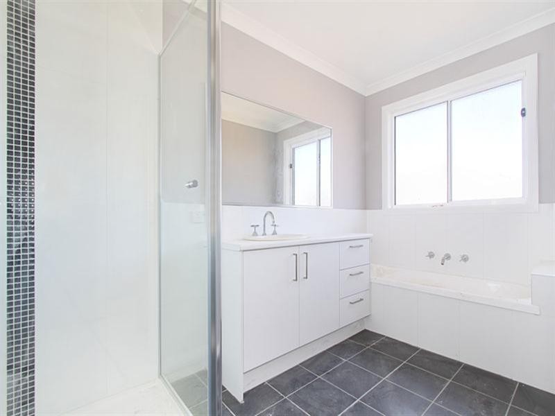 2-3/5 Adelaide Street, Dandenong VIC 3175