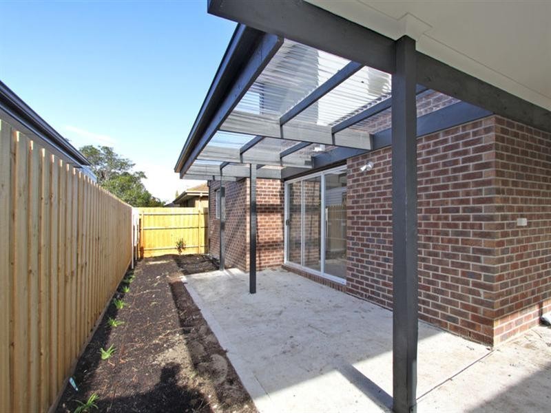 2-3/5 Adelaide Street, Dandenong VIC 3175