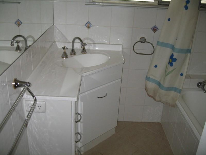 33 Mawarra Crescent, Chadstone VIC 3148