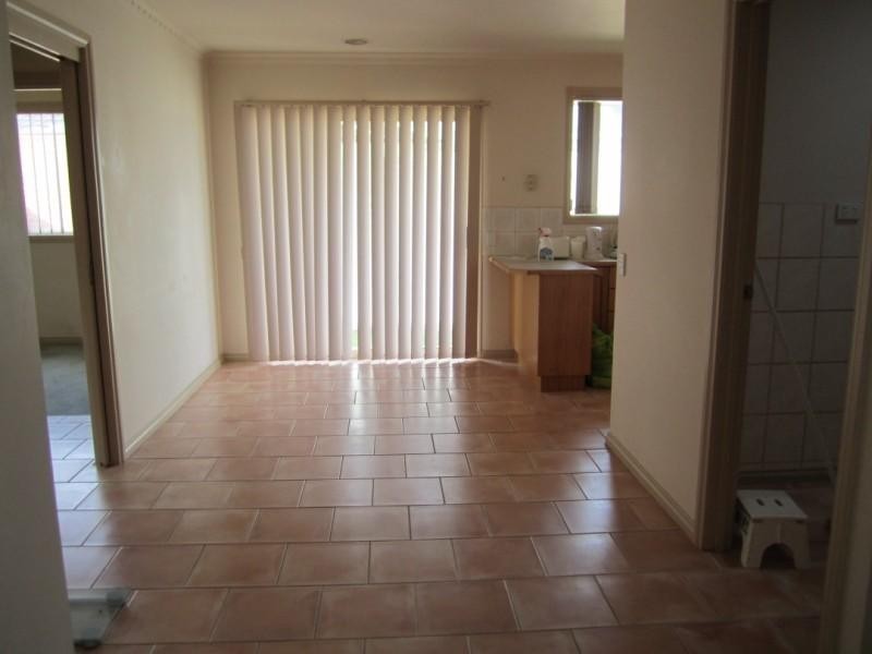 2/34 Hourigan Avenue, Clayton VIC 3168