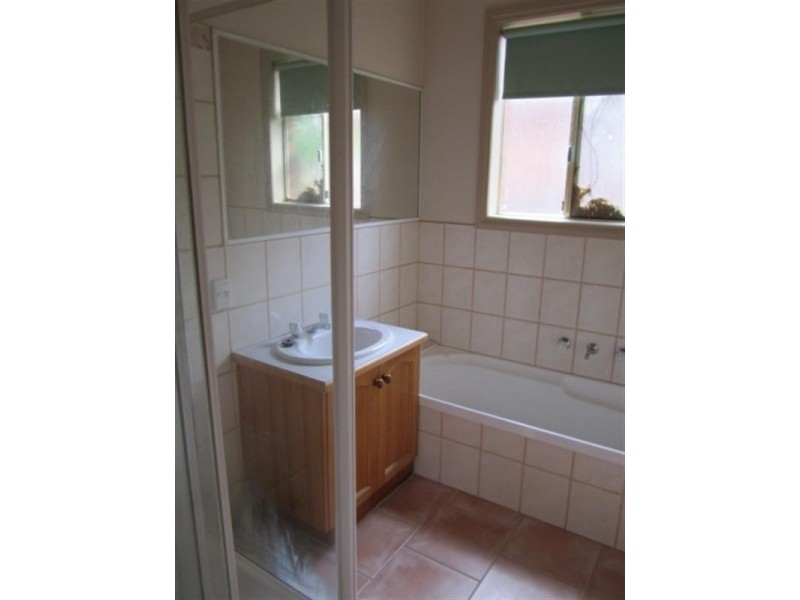 2/34 Hourigan Avenue, Clayton VIC 3168