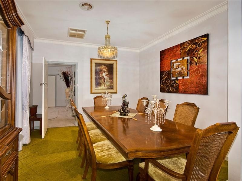 27 Paget Street, Hughesdale VIC 3166