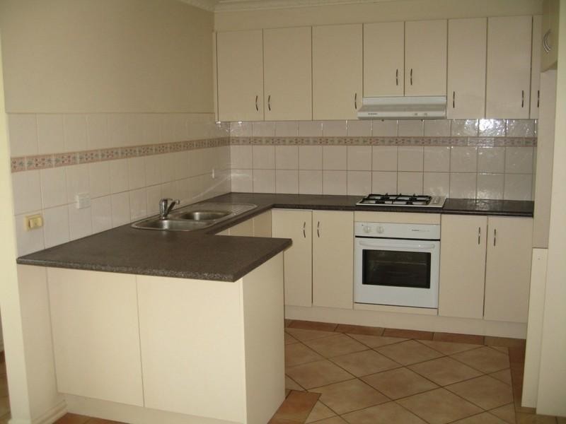 4 Bayview Street, Clayton VIC 3168