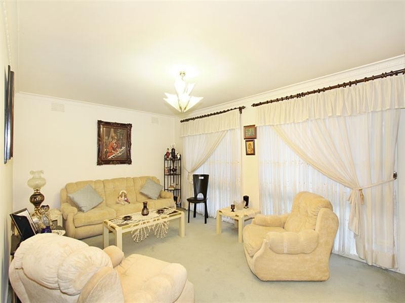 2 Alan Court, Noble Park North VIC 3174