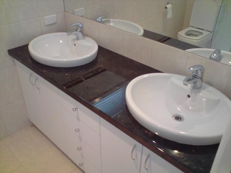 4 Nicholas Grove, Heatherton VIC 3202