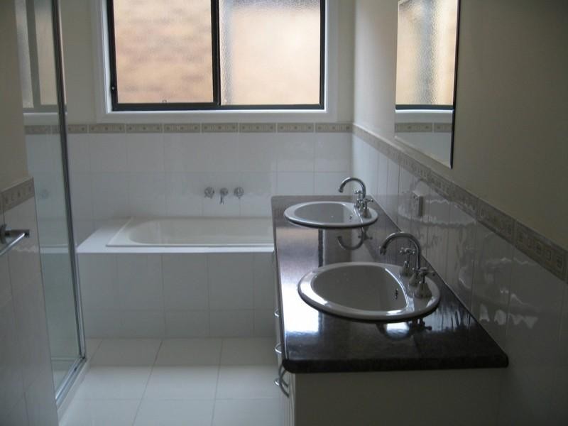 3/28 Manoon Road, Clayton VIC 3168