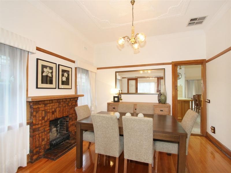 31 Willesden Road, Hughesdale VIC 3166