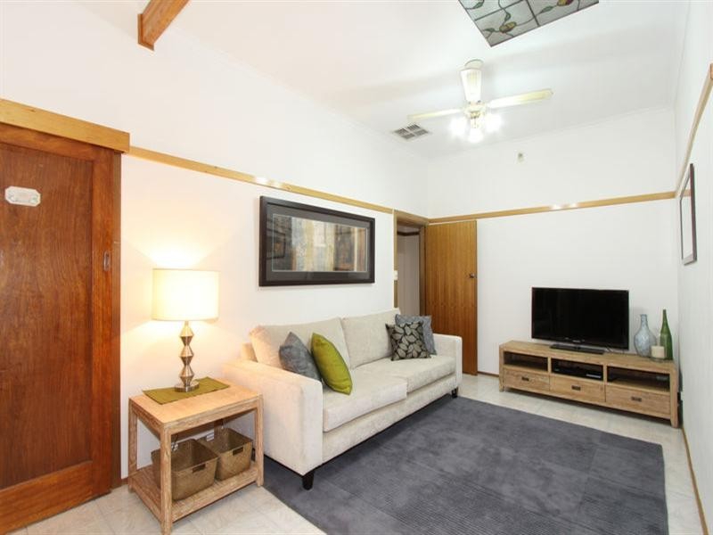 31 Willesden Road, Hughesdale VIC 3166