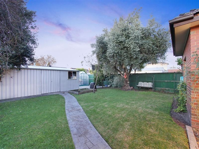 31 Willesden Road, Hughesdale VIC 3166