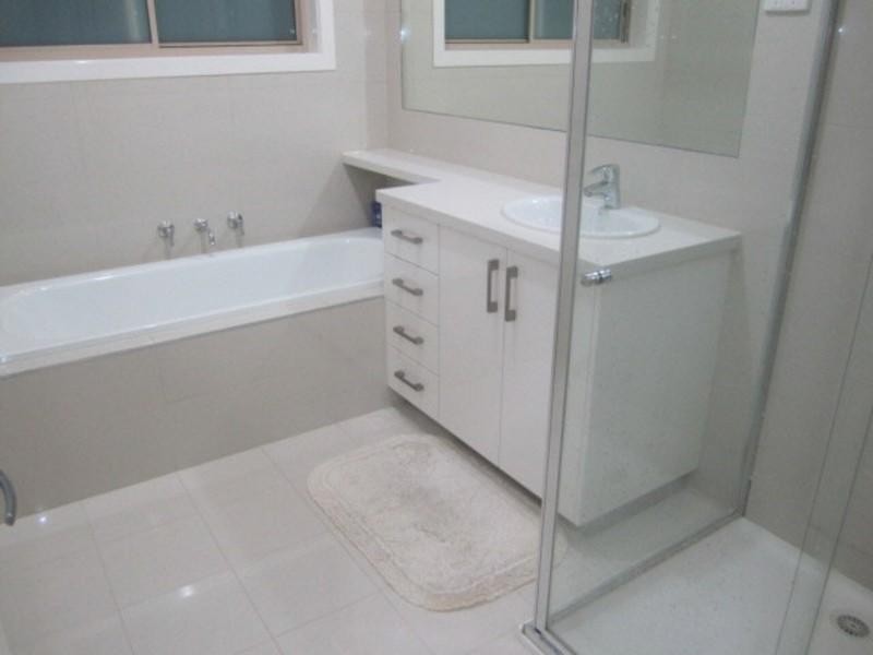 2/1 Malcolm Street, Mckinnon VIC 3204