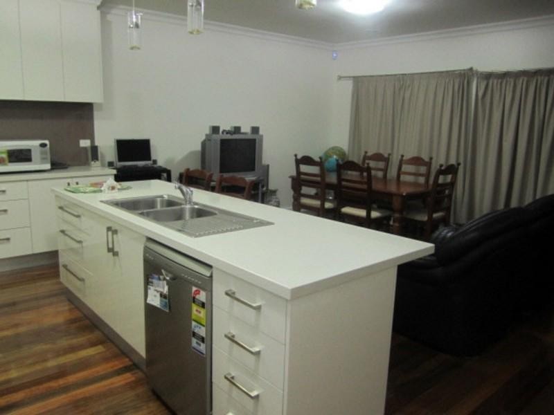 2/1 Malcolm Street, Mckinnon VIC 3204