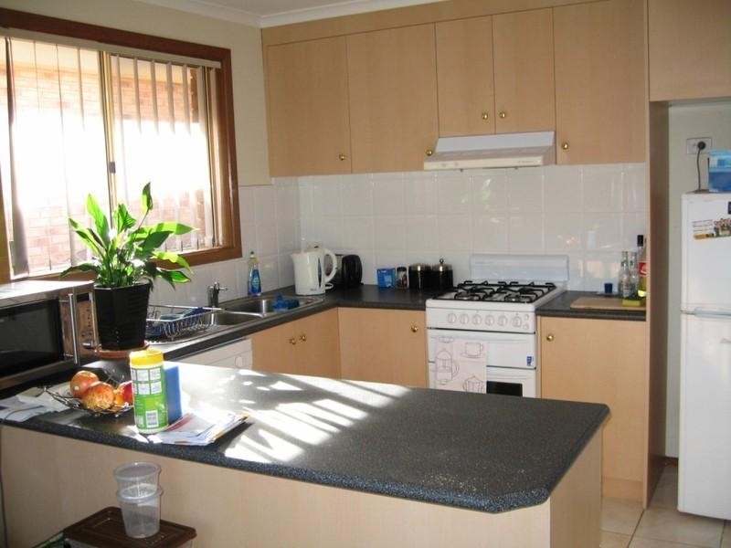 2/14 Garnett Street, Oakleigh East VIC 3166