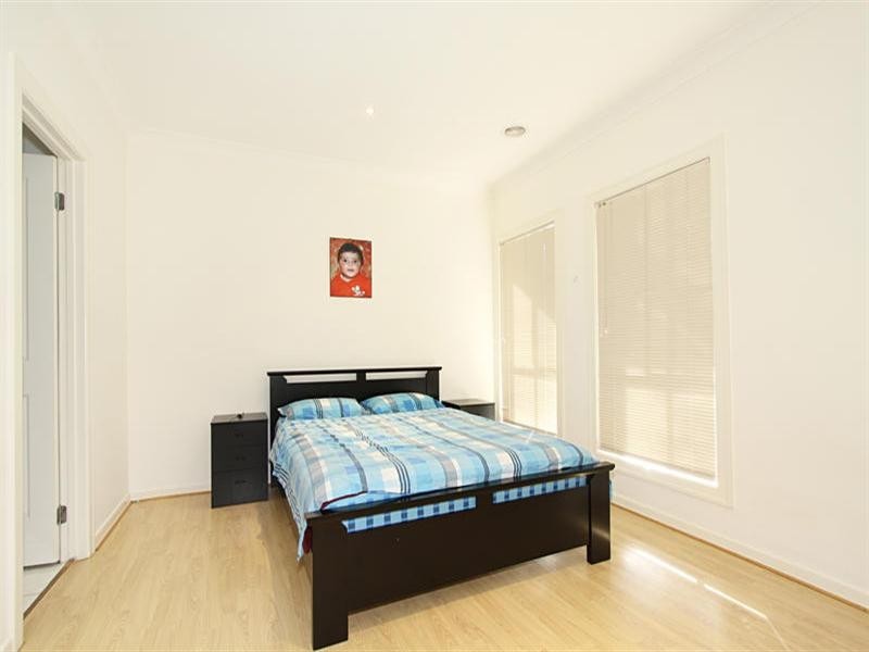 2/21 Rayhur Street, Clayton South VIC 3169
