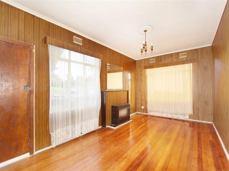 25 Batesford Road, Chadstone VIC 3148