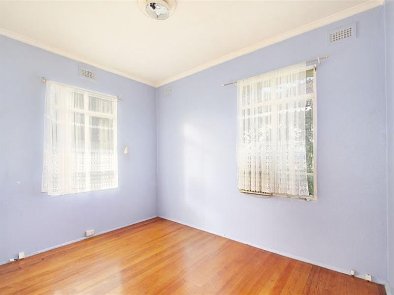 25 Batesford Road, Chadstone VIC 3148