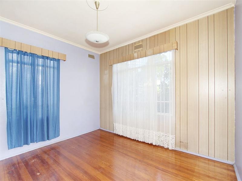 25 Batesford Road, Chadstone VIC 3148