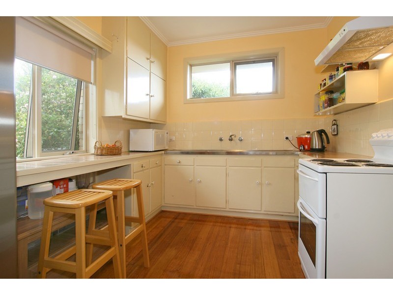 5 Madeleine Road, Clayton VIC 3168