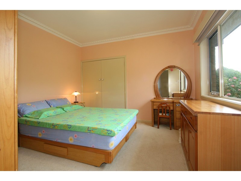 5 Madeleine Road, Clayton VIC 3168