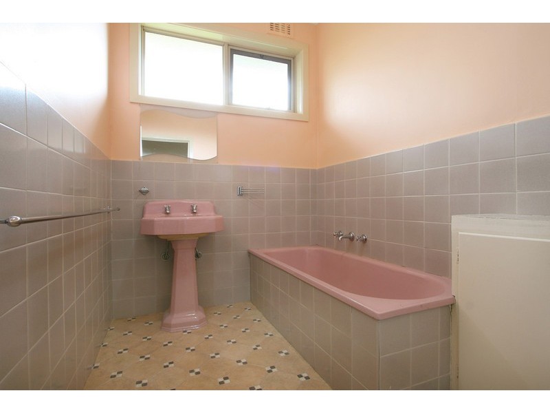 5 Madeleine Road, Clayton VIC 3168